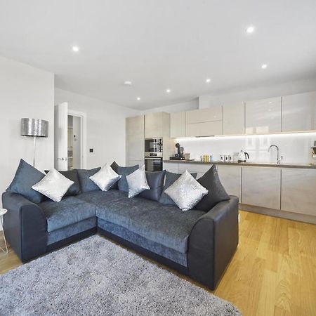 Apartament Flat 1 Bridge House Staines-upon-Thames Zewnętrze zdjęcie