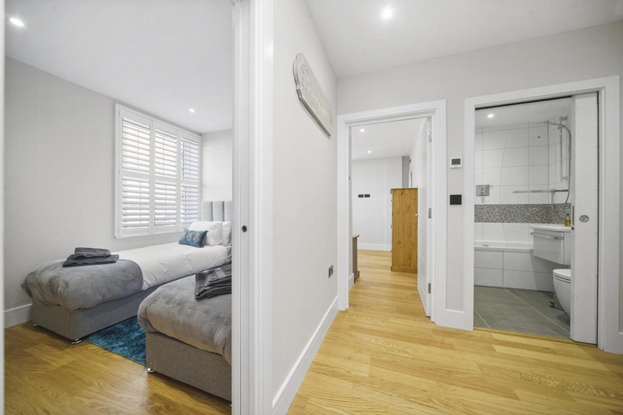 Apartament Flat 1 Bridge House Staines-upon-Thames Zewnętrze zdjęcie